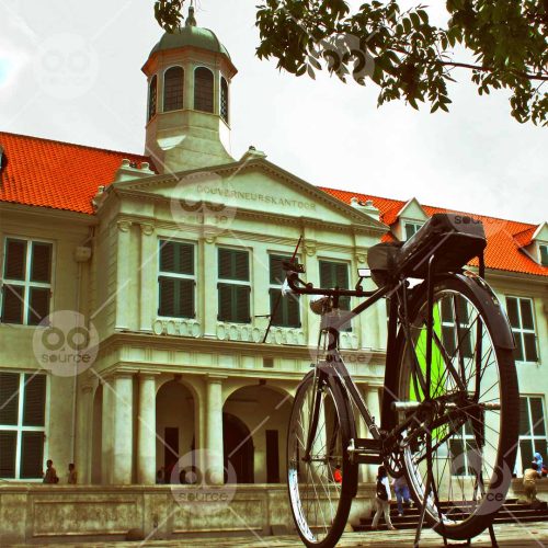 INW010722033_Fatahillah Museum and Bicycle_Free