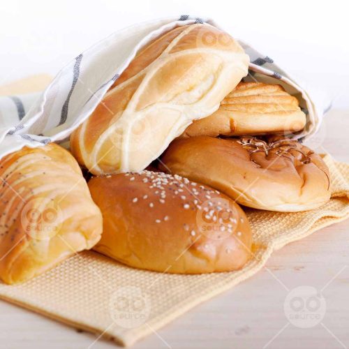 INW010722094_Breads on a Table_Free