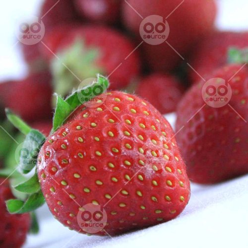 INW010722122_Strawberries Close Up 2_Free